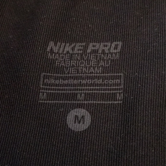 Nike pro knee length leggings - Picture 2 of 2